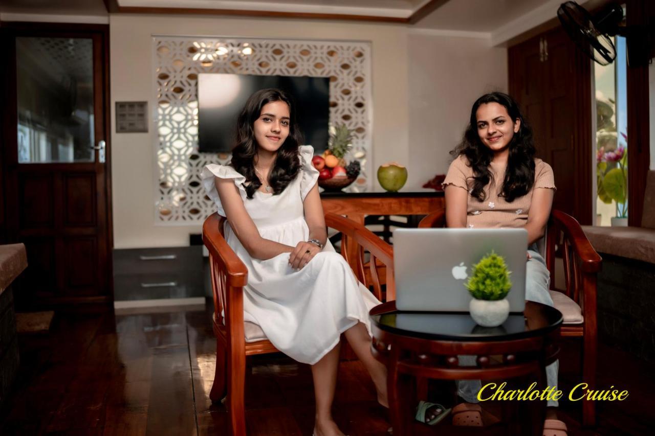 Charlotte Cruise House Boat Hotel Alappuzha Kültér fotó