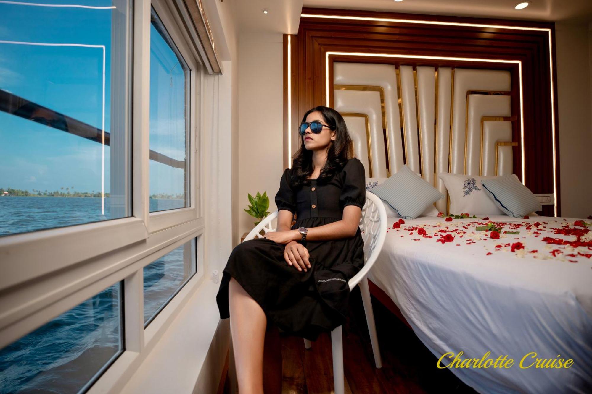 Charlotte Cruise House Boat Hotel Alappuzha Kültér fotó